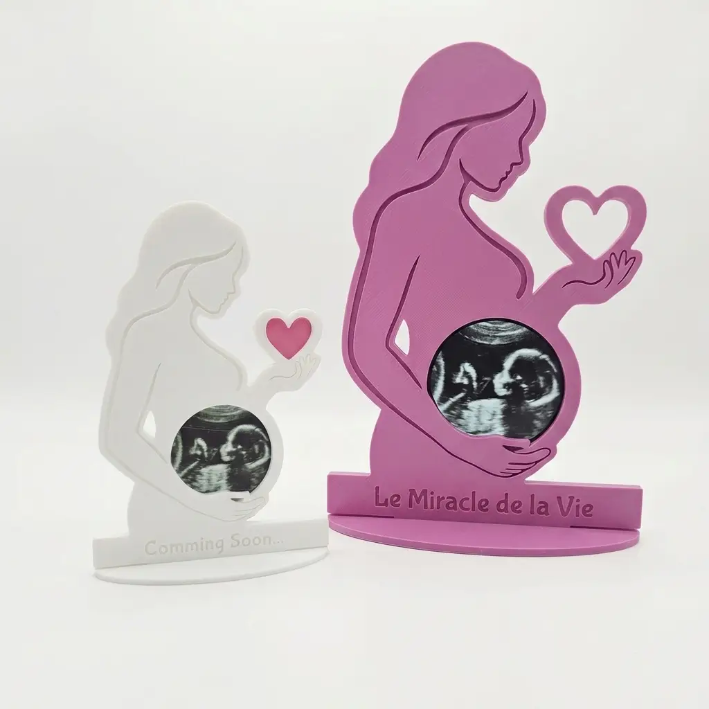 cadre echographie bebe silhouette future maman